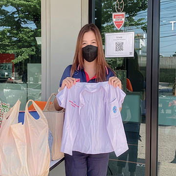 School uniforms donation drive